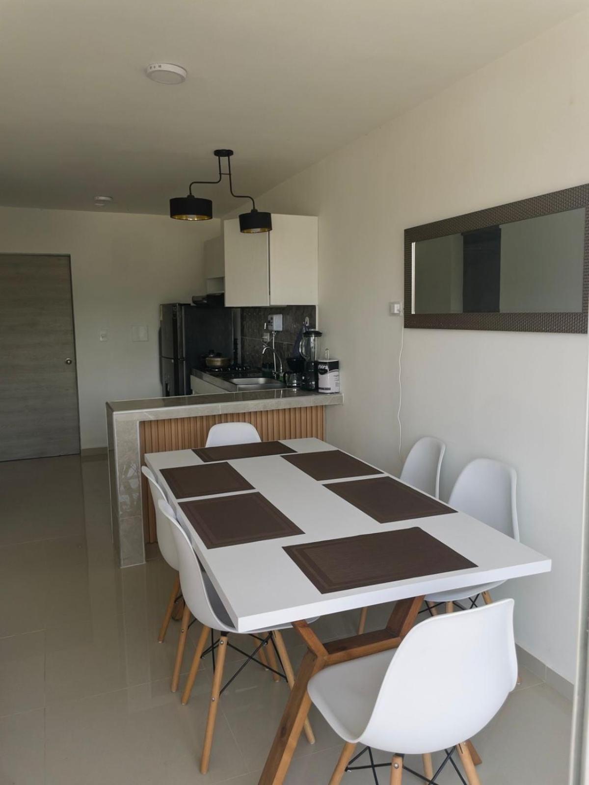 Apartamento Modern & Cozy Near The